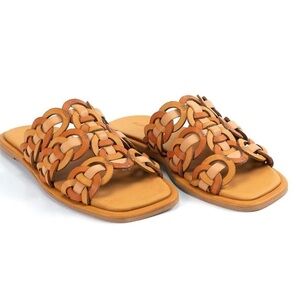 Farm Rio leather circles flats *MIS-matched sizes*